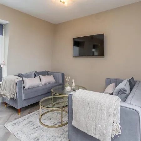 Treehouse, Modern Luxury Townhouse In Vakantiehuis York